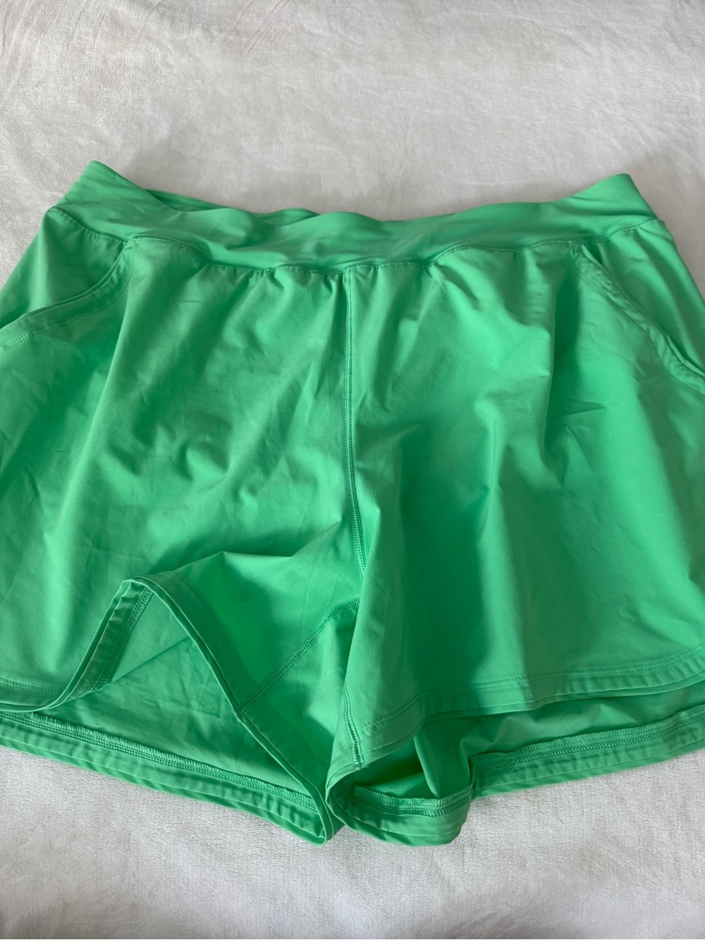 Lands End Women’s Plus Size 20W Green Active Wear Shorts w/ Built in Panty E19